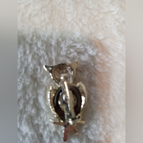 Vintage Owl Brooch Pin Brown Marbled Cabochon Jelly Belly Like - Picture 3 of 5